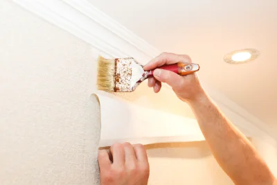 Pose de papier peint à Faramans — revêtements muraux et toiles de verre